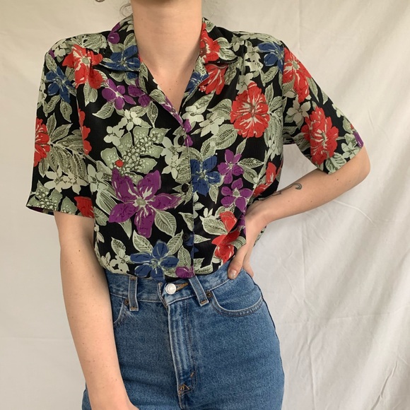 Vintage Tops - Vintage 90s Multicolor Floral Short Sleeve Blouse
